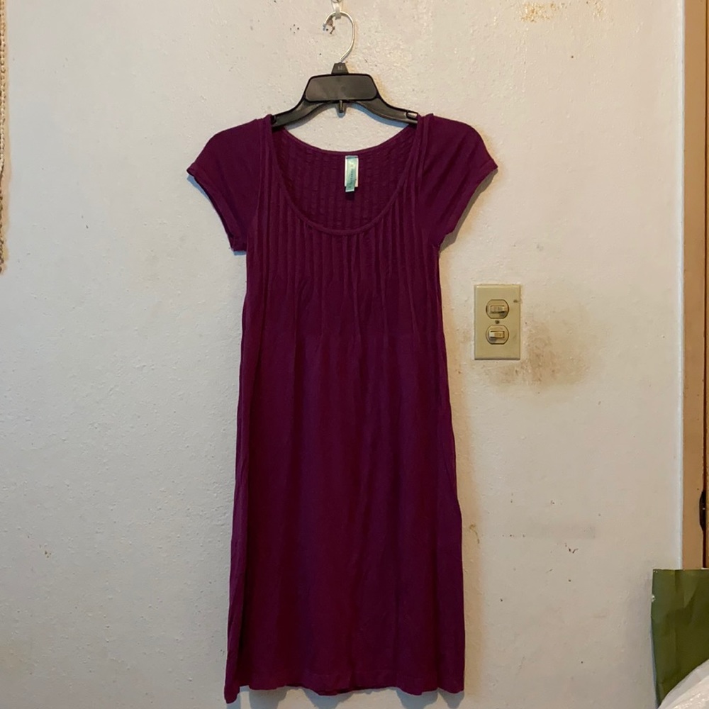 JJ Authentic Plum Short-Sleeved Dress (M/L)